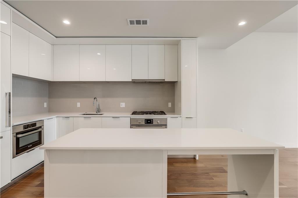 44 East Avenue Austin TX 78701
