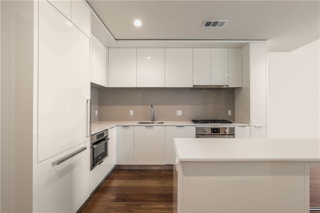 44 East Avenue Austin TX 78701
