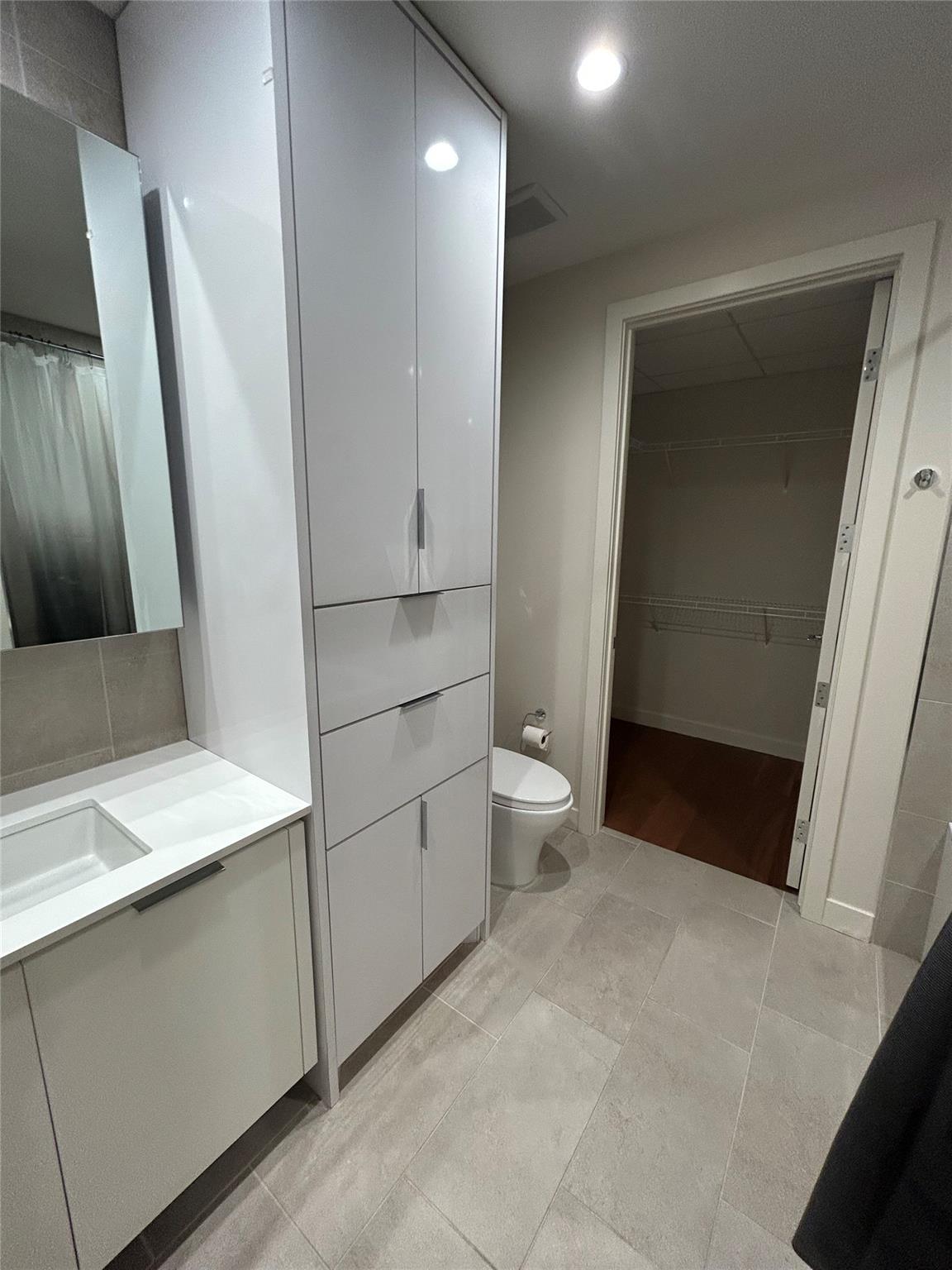 44 East Avenue Austin TX 78701