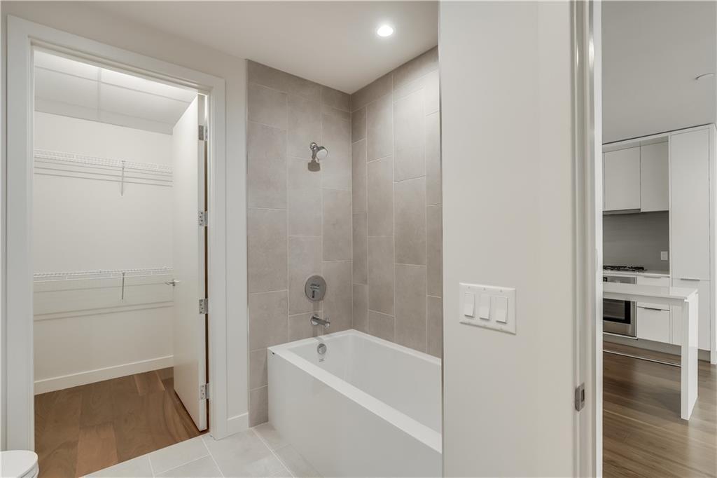 44 East Avenue Austin TX 78701