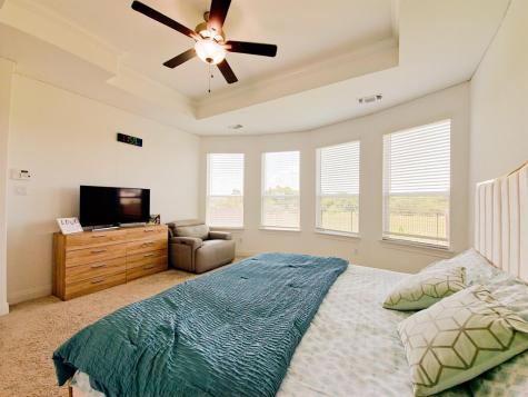 332 Turnbuckle Bend Leander TX 78641