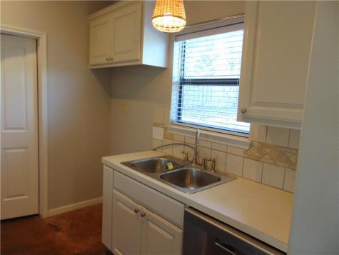 160 Loving Trail Dripping Springs TX 78620