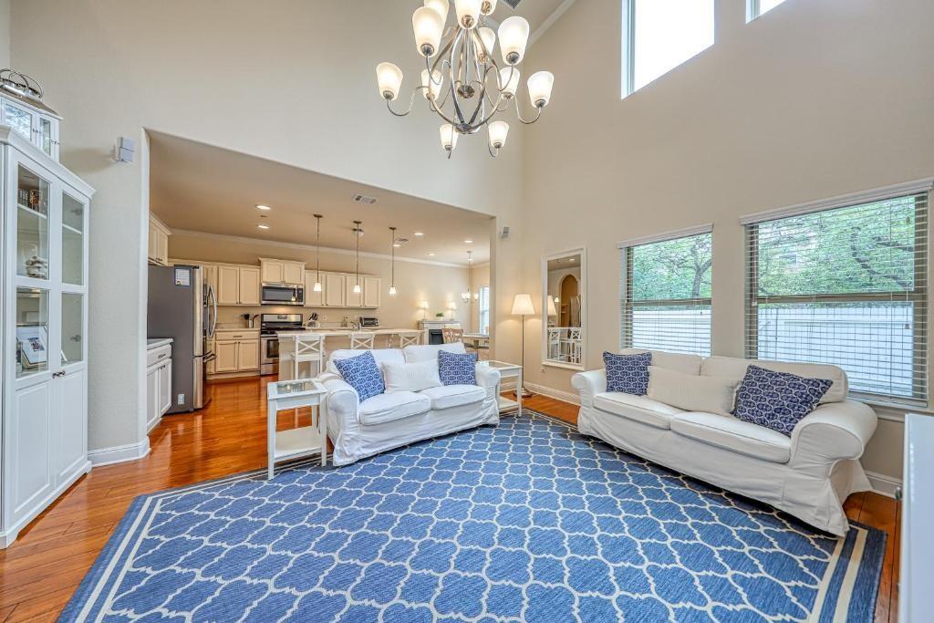 2304 S Lakeline Boulevard Cedar Park TX 78613