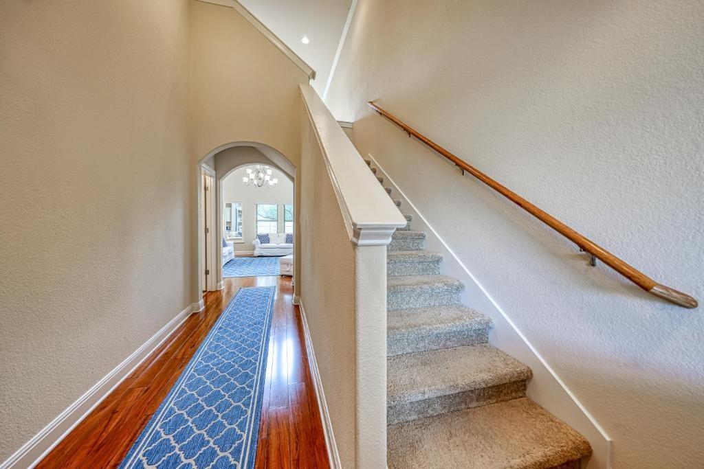 2304 S Lakeline Boulevard Cedar Park TX 78613