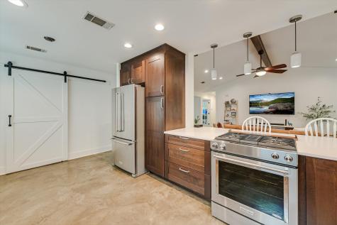 9012 Texas Oaks Drive Austin TX 78748
