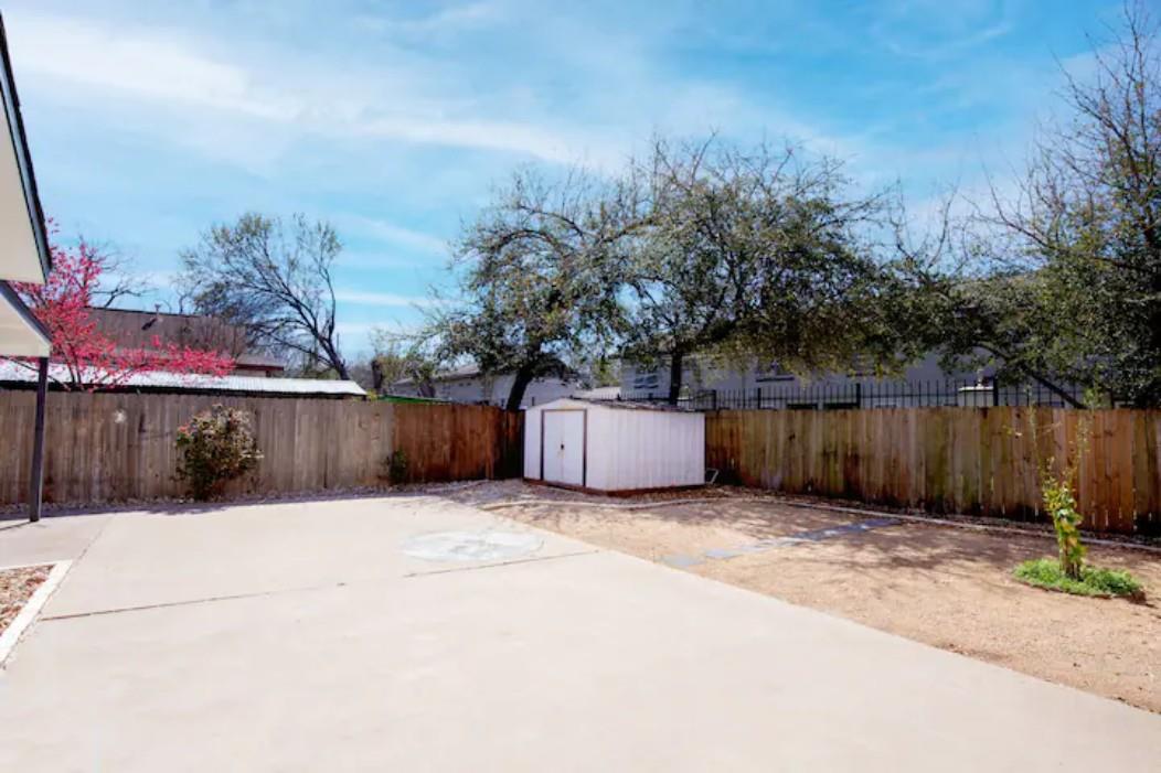 2319 Santa Rita Street Austin TX 78702