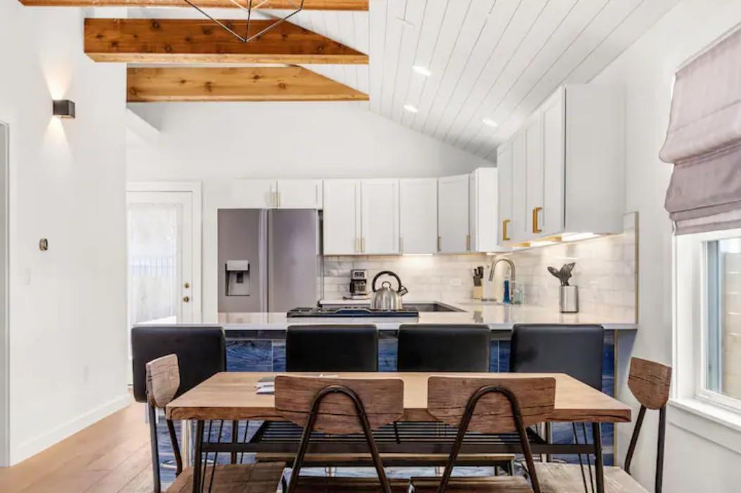 2319 Santa Rita Street Austin TX 78702