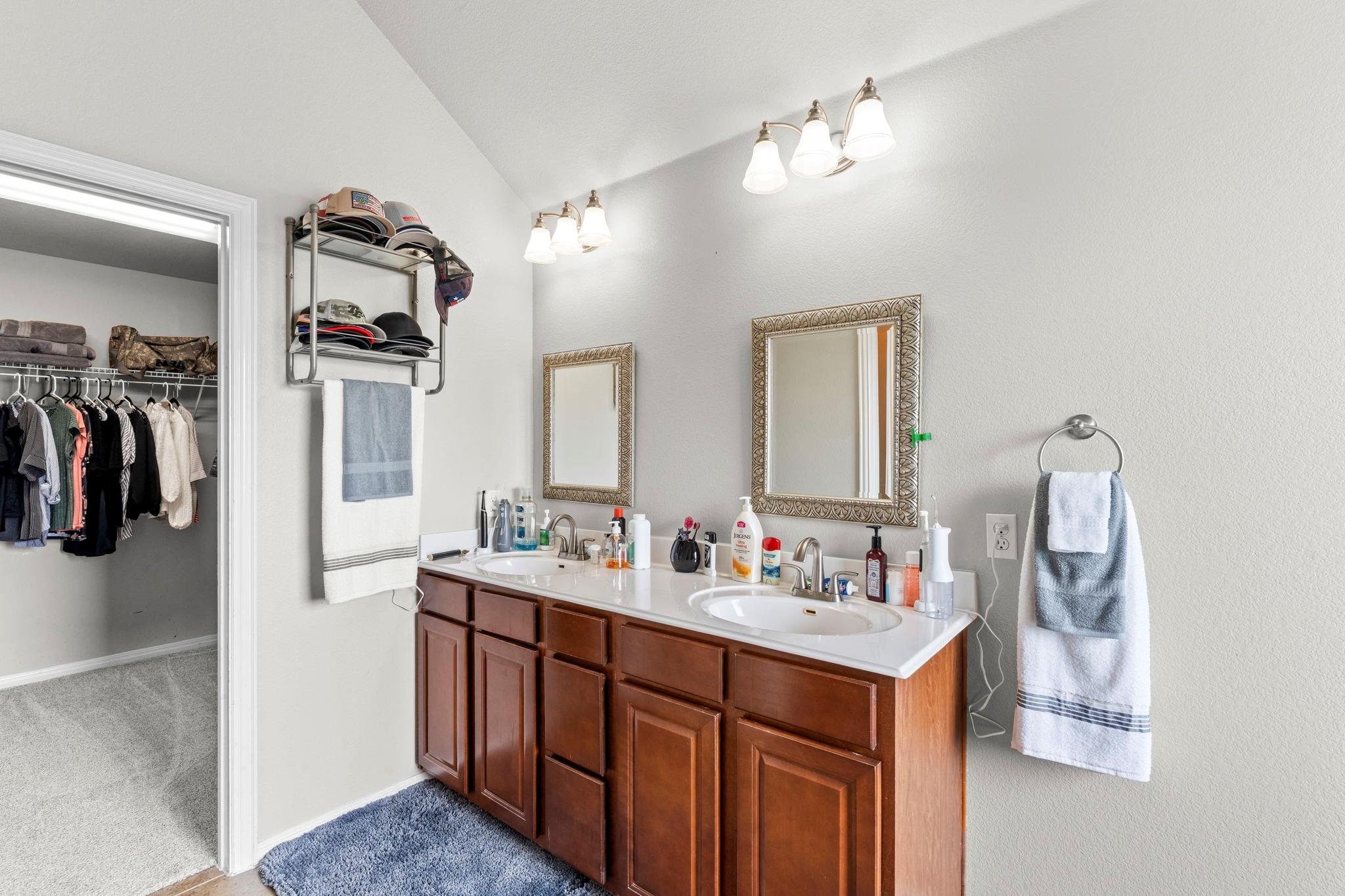 227 Sandstone Trail Buda TX 78610