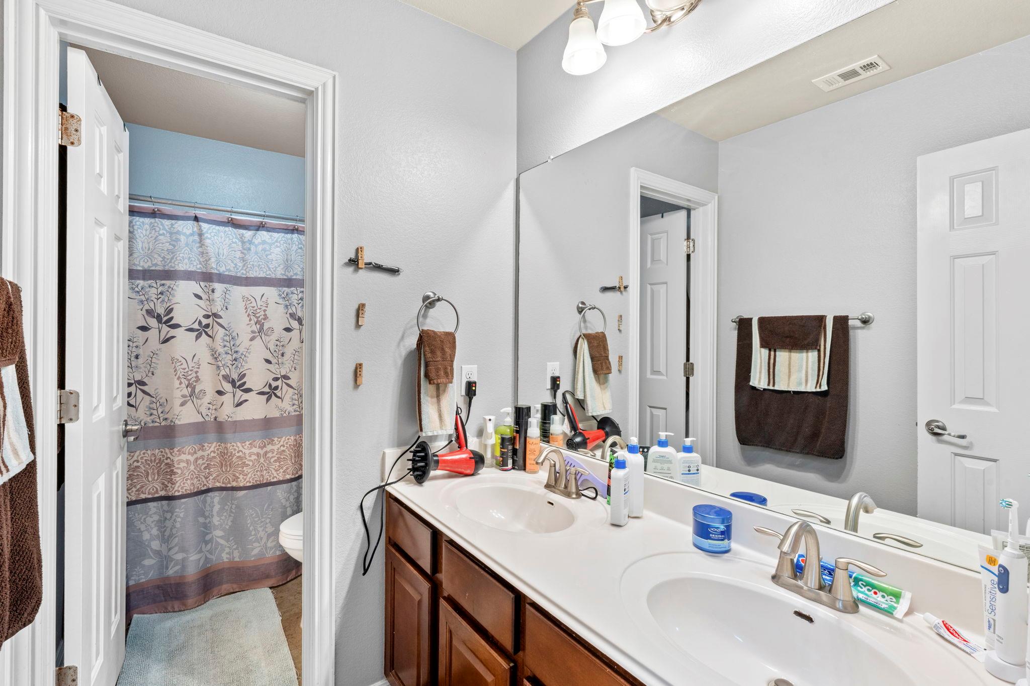 227 Sandstone Trail Buda TX 78610