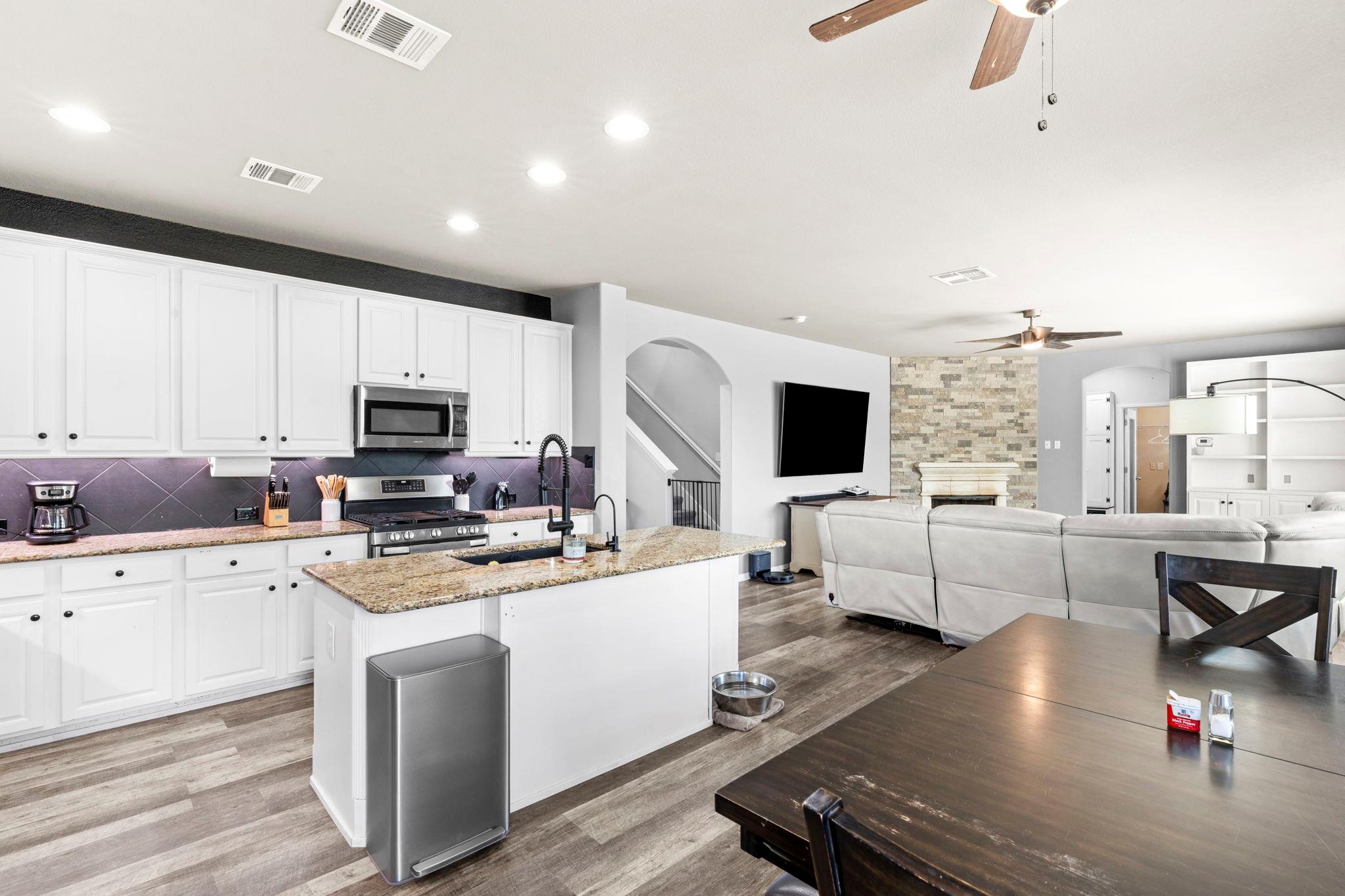 227 Sandstone Trail Buda TX 78610