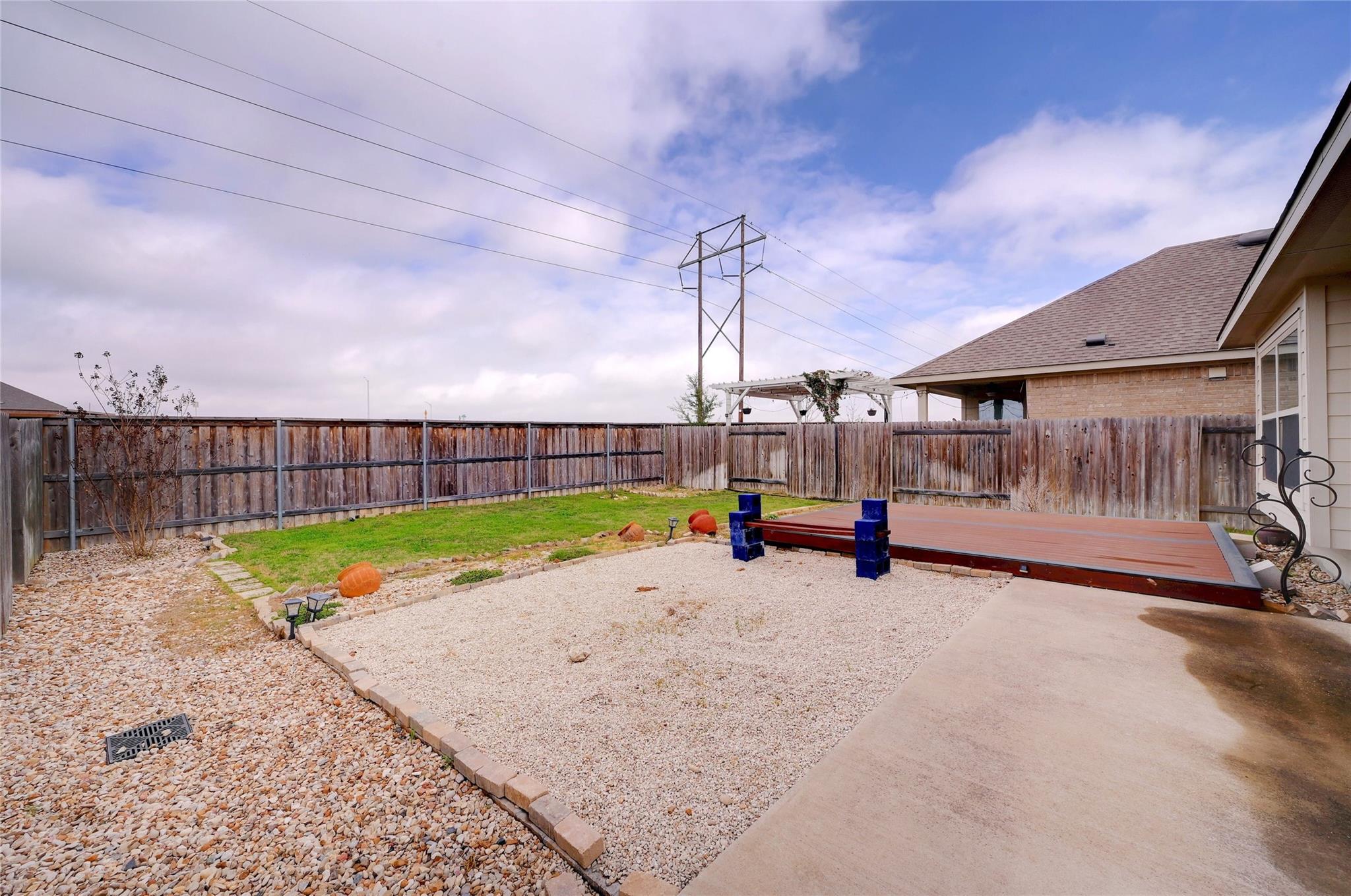 702 Nautical Loop Kyle TX 78640