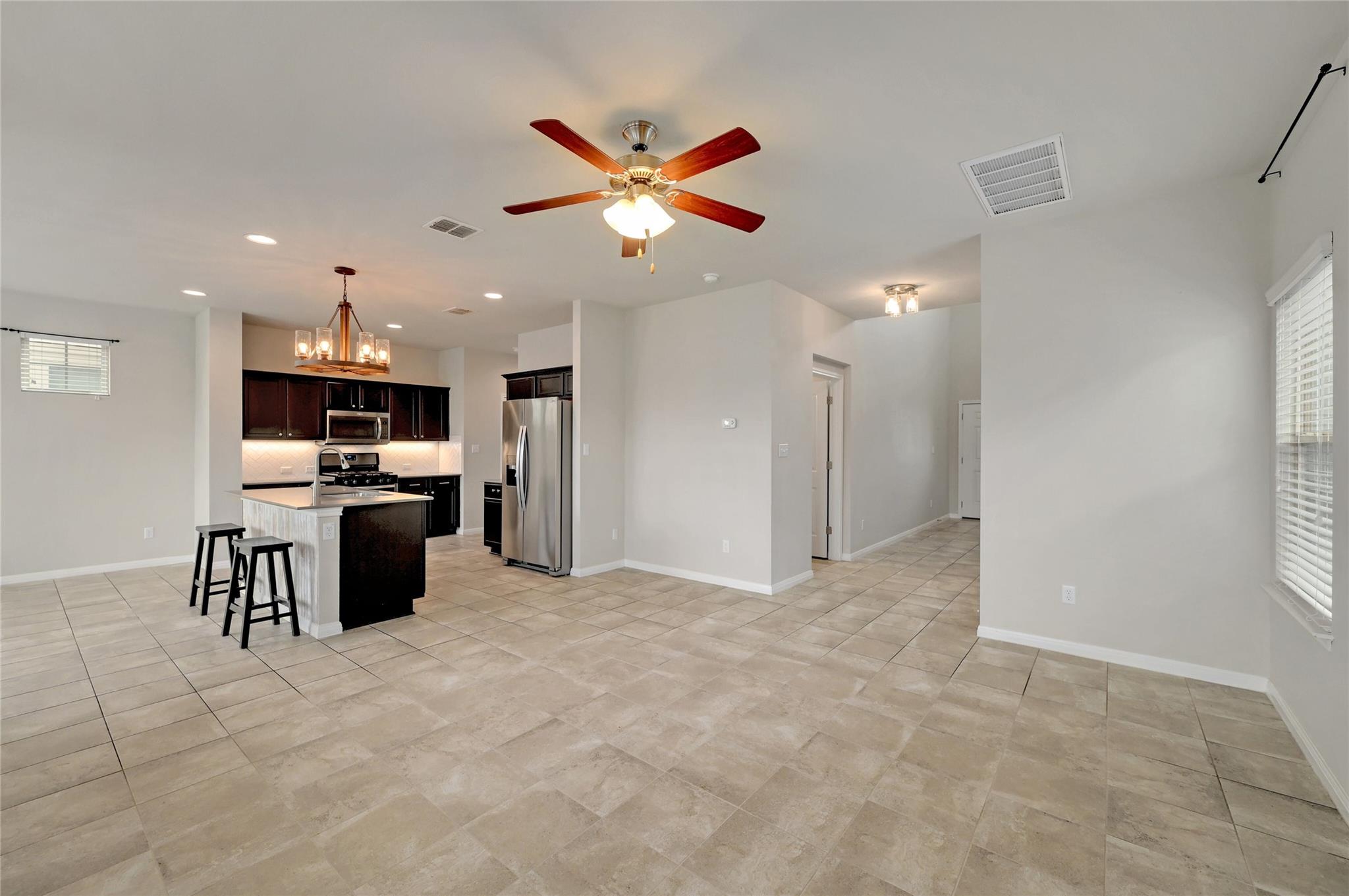 702 Nautical Loop Kyle TX 78640