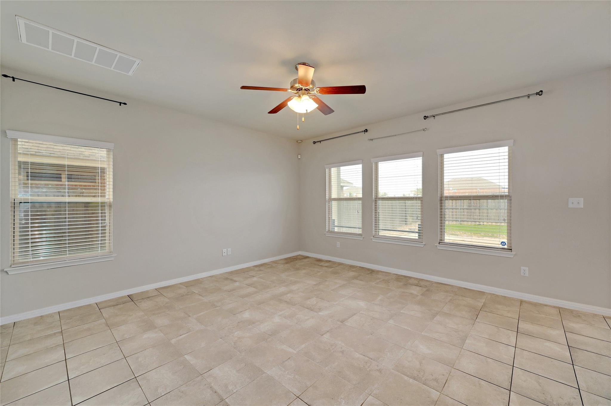 702 Nautical Loop Kyle TX 78640