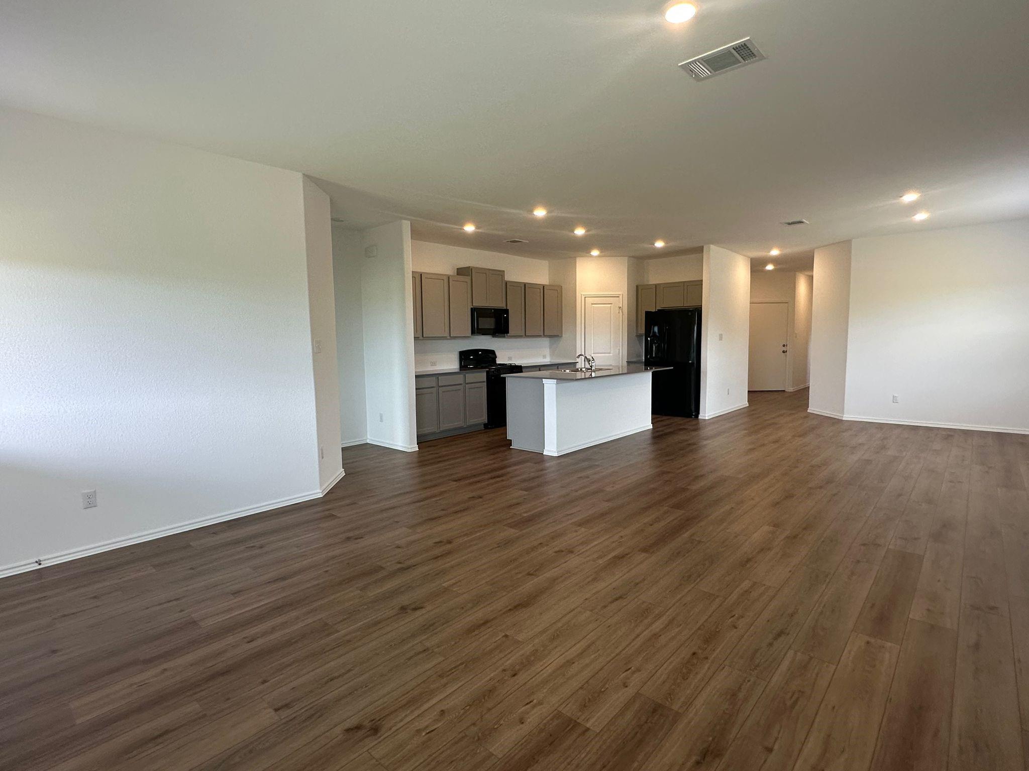 1544 Marley Kyle TX 78640