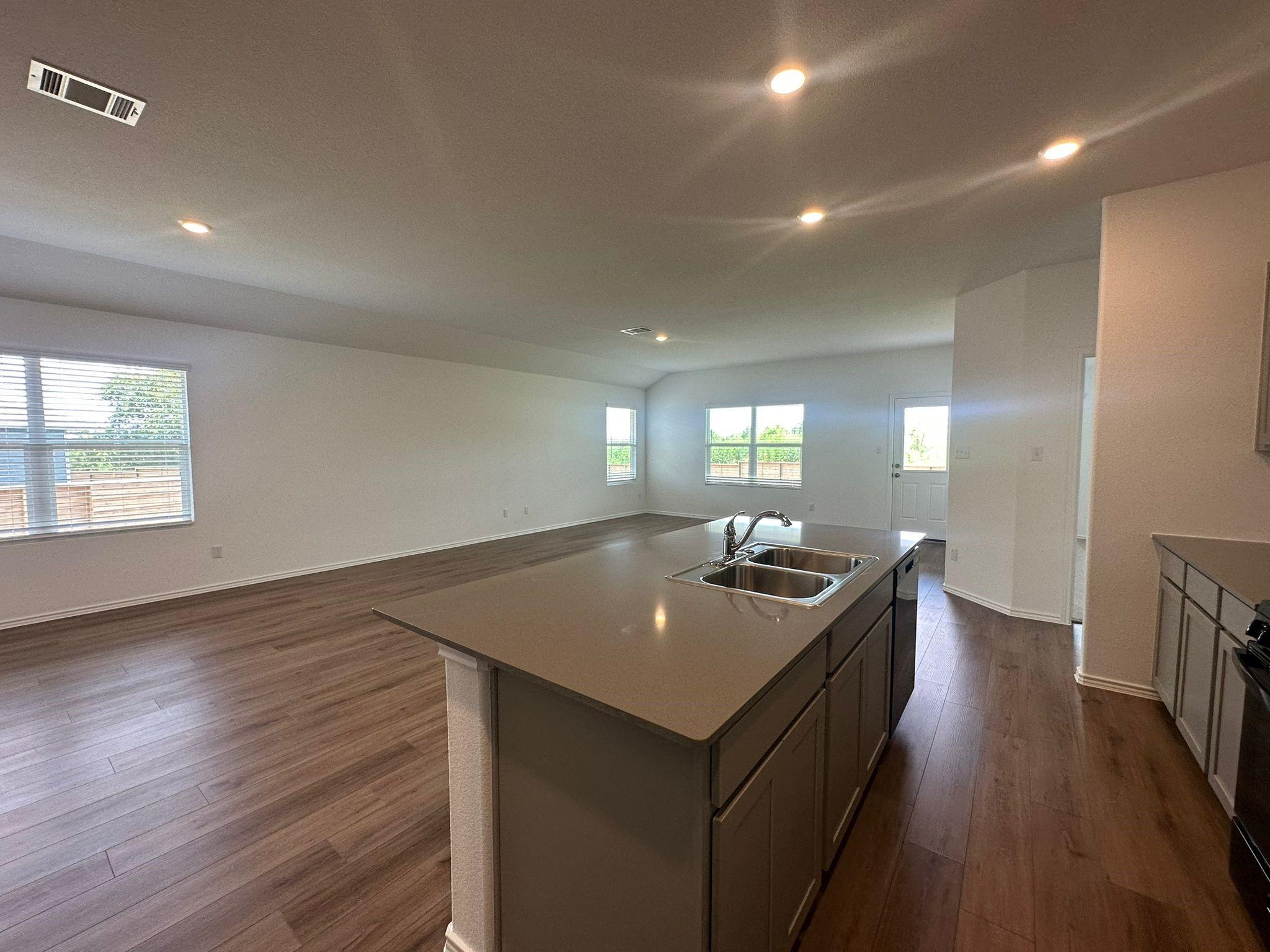 1544 Marley Kyle TX 78640