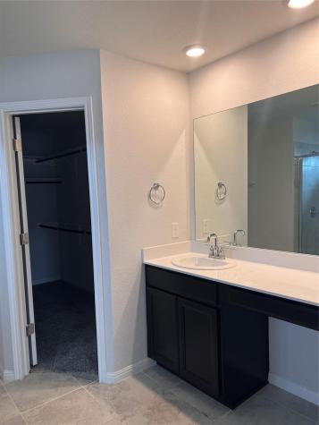 14020 Kira Lane Manor TX 78653