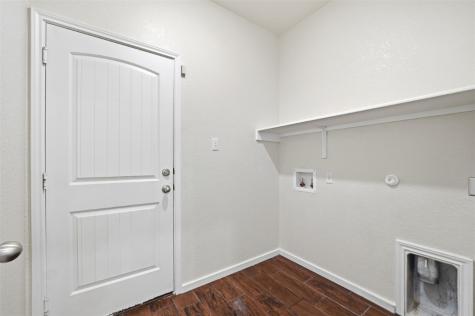 225 Danablu Drive Hutto TX 78634