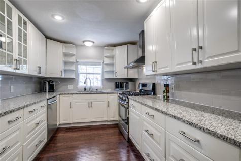 332 Tuttle Road Terrell Hills TX 78209