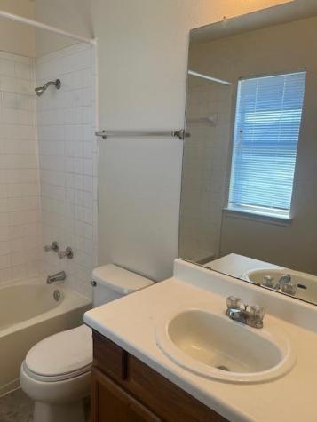 1105 Christopher Avenue Round Rock TX 78681