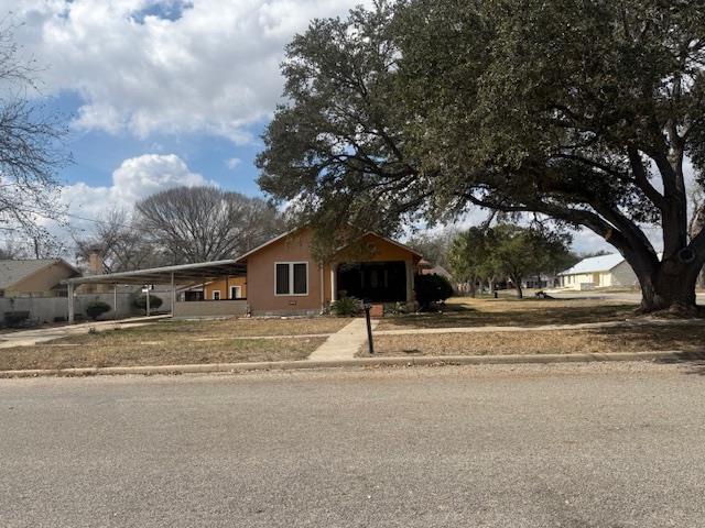 600 Pecan Avenue Luling TX 78648
