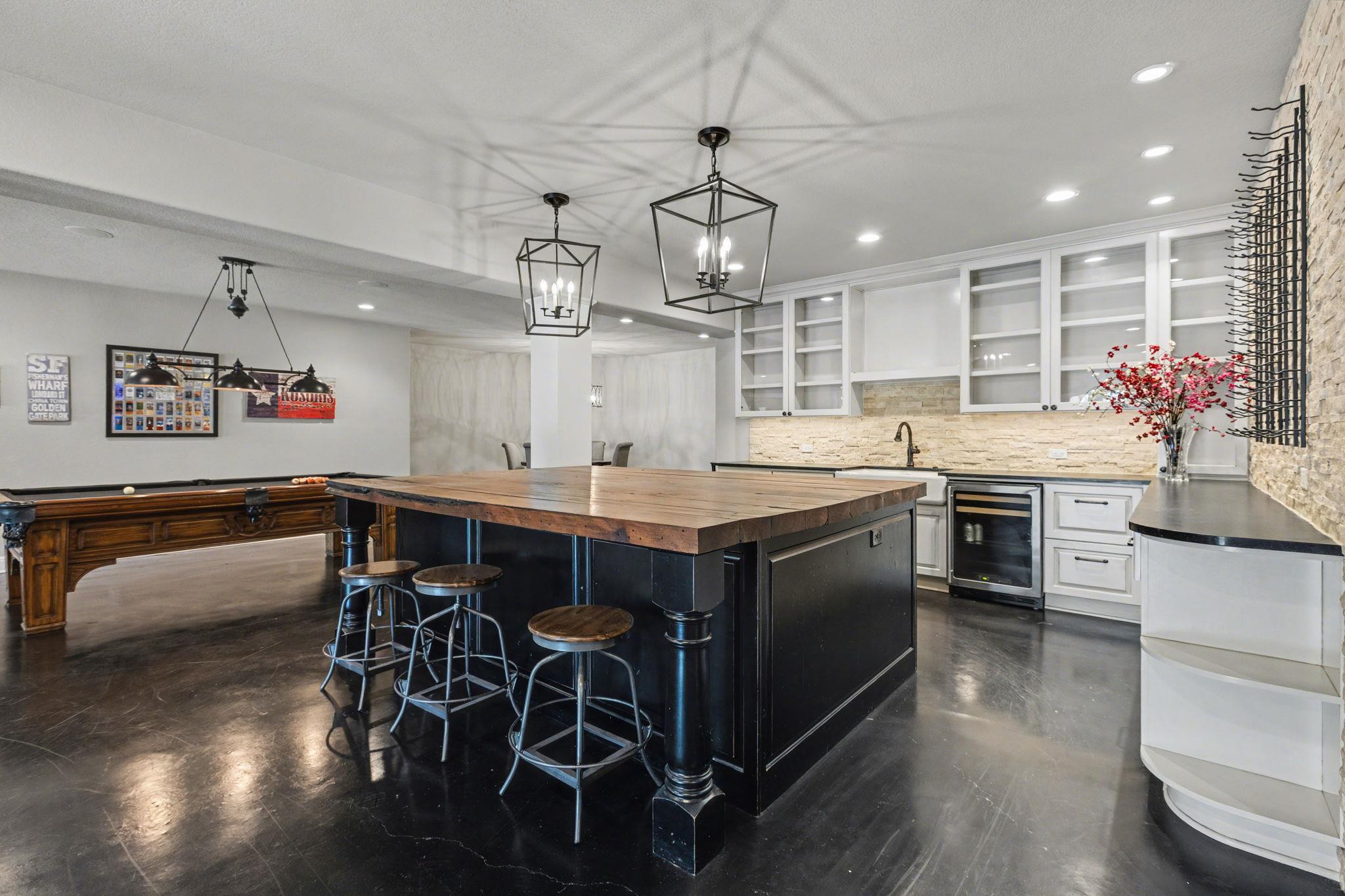 121 Burgess Lane Austin TX 78738