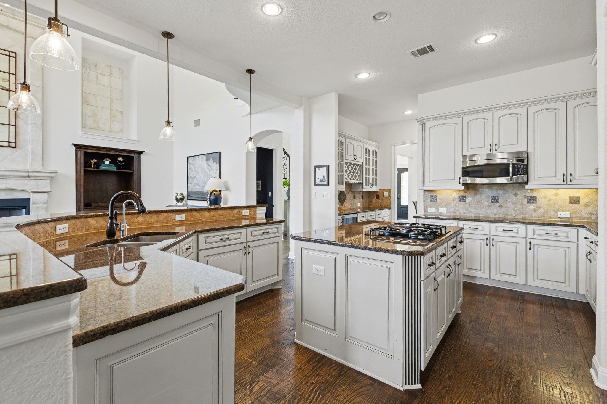 121 Burgess Lane Austin TX 78738