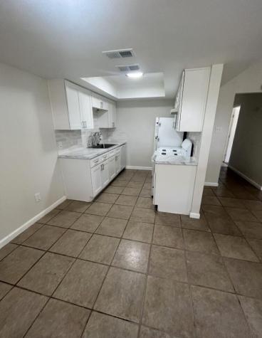 4407 Teri Road Austin TX 78744