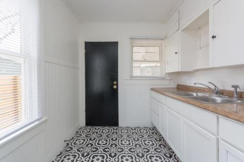 57 Chalmers Avenue Austin TX 78702