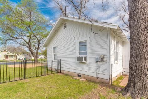 57 Chalmers Avenue Austin TX 78702