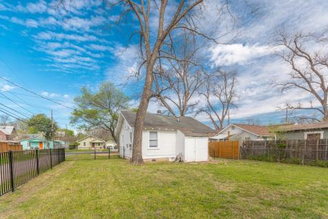 57 Chalmers Avenue Austin TX 78702
