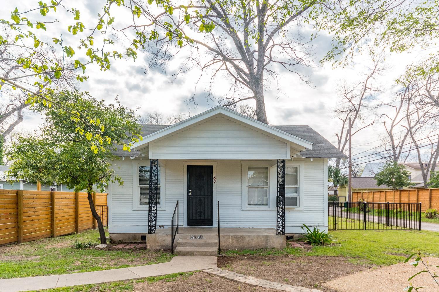 57 Chalmers Avenue Austin TX 78702