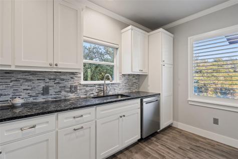 414 Gregg Drive Spicewood TX 78669