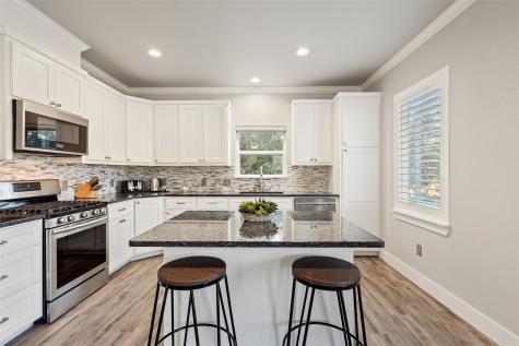 414 Gregg Drive Spicewood TX 78669