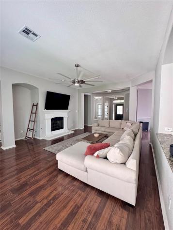 1324 Bull Horn Loop Round Rock TX 78665