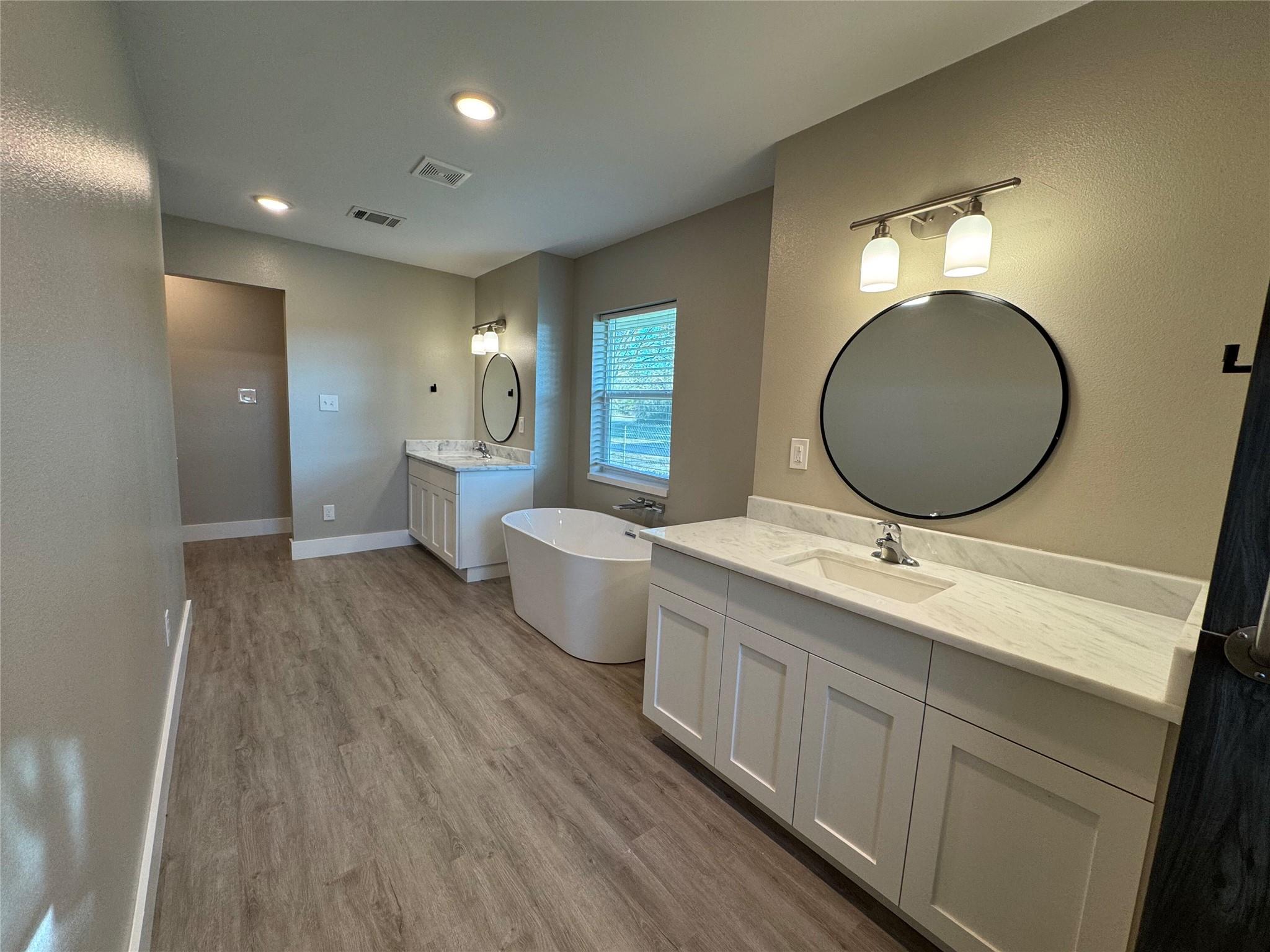 813 Central Avenue Elgin TX 78621