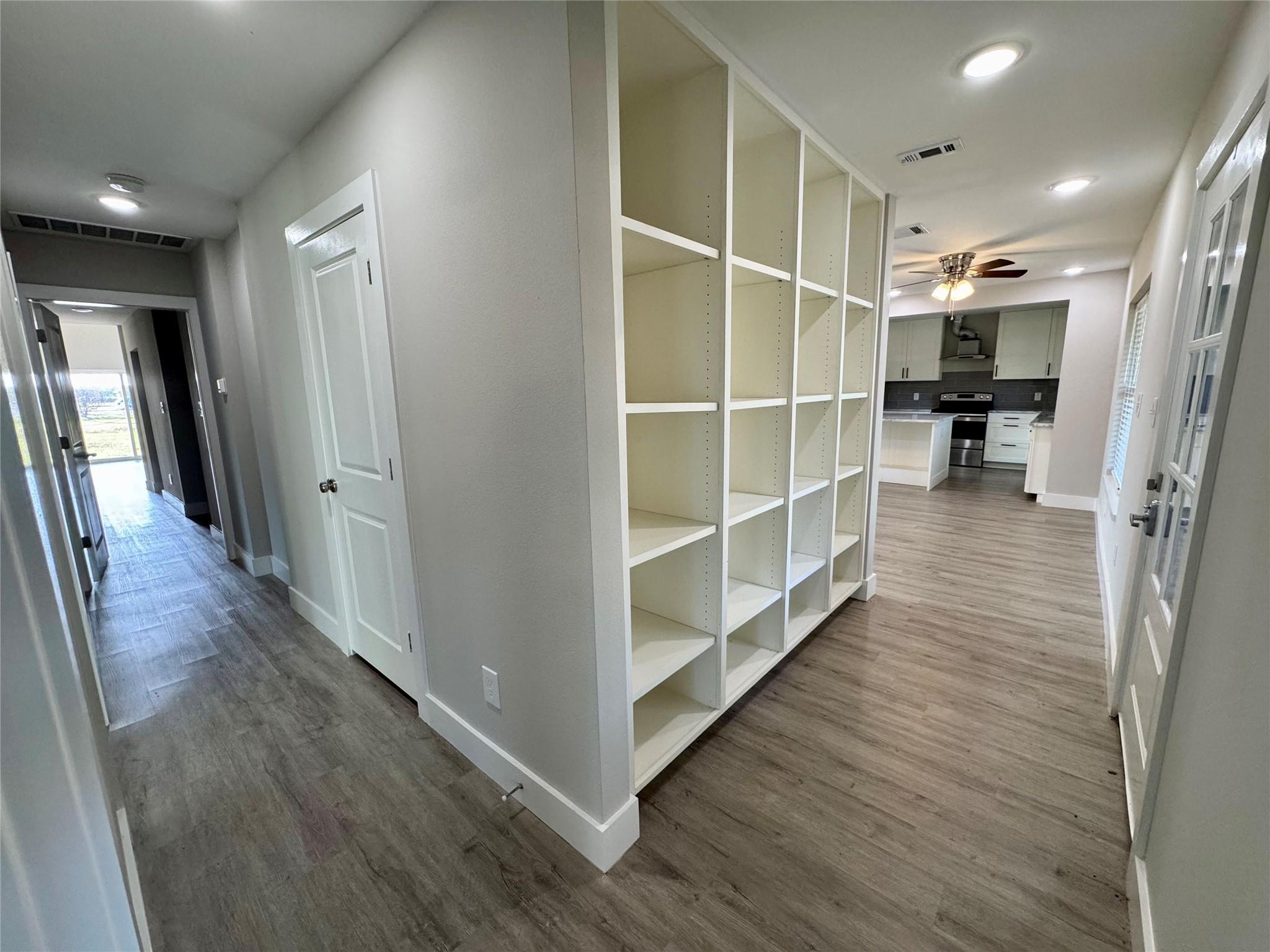 813 Central Avenue Elgin TX 78621