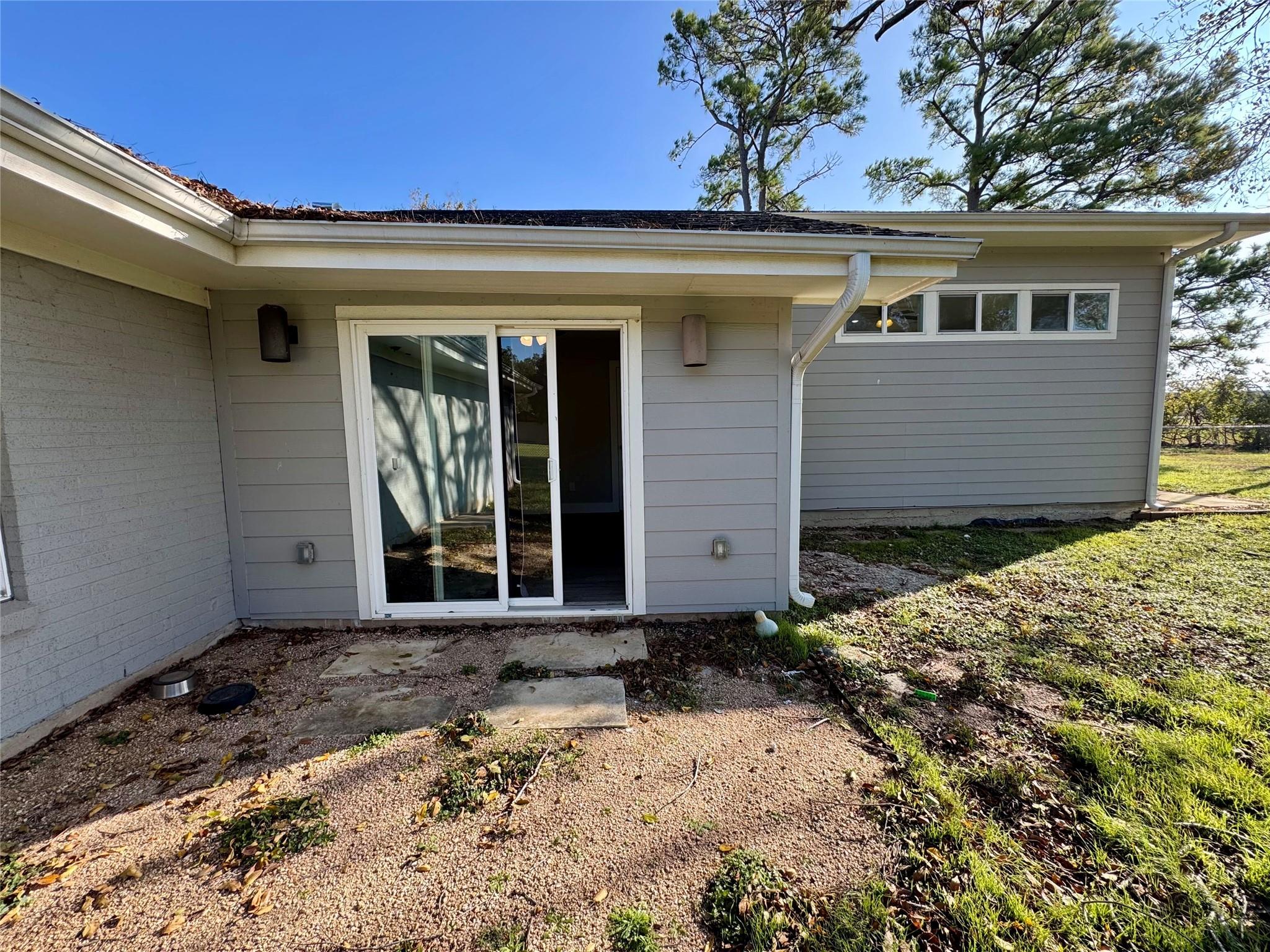 813 Central Avenue Elgin TX 78621