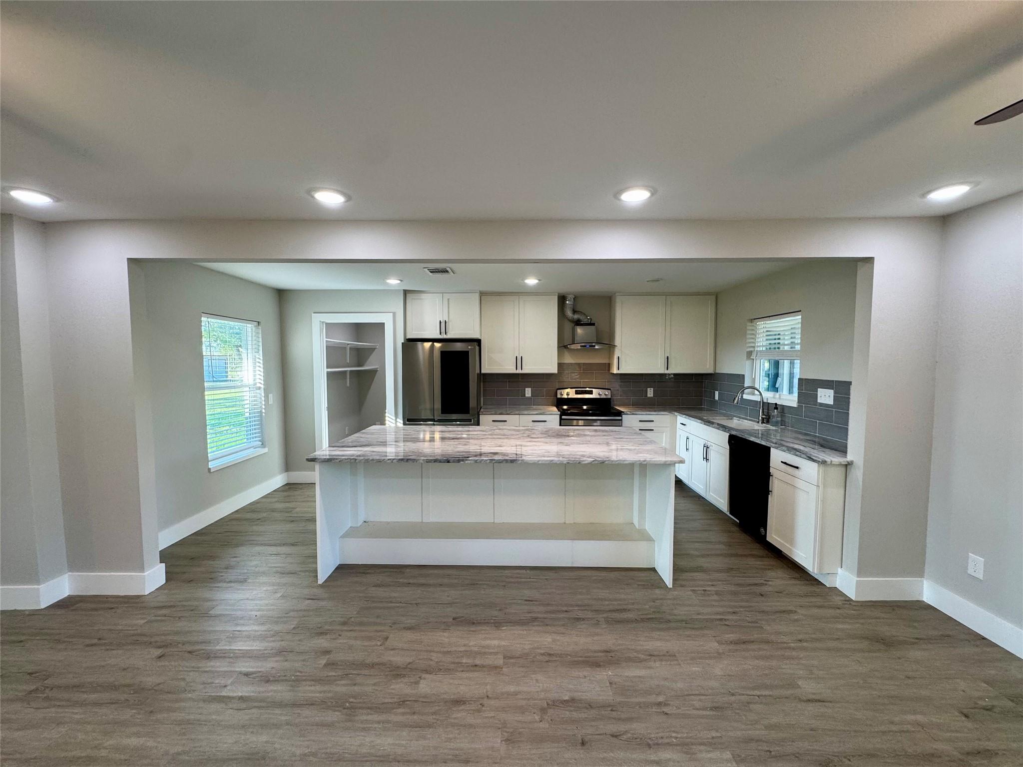 813 Central Avenue Elgin TX 78621