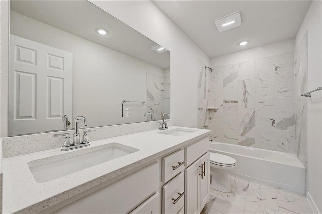 806 Pepperbark Loop Buda TX 78610