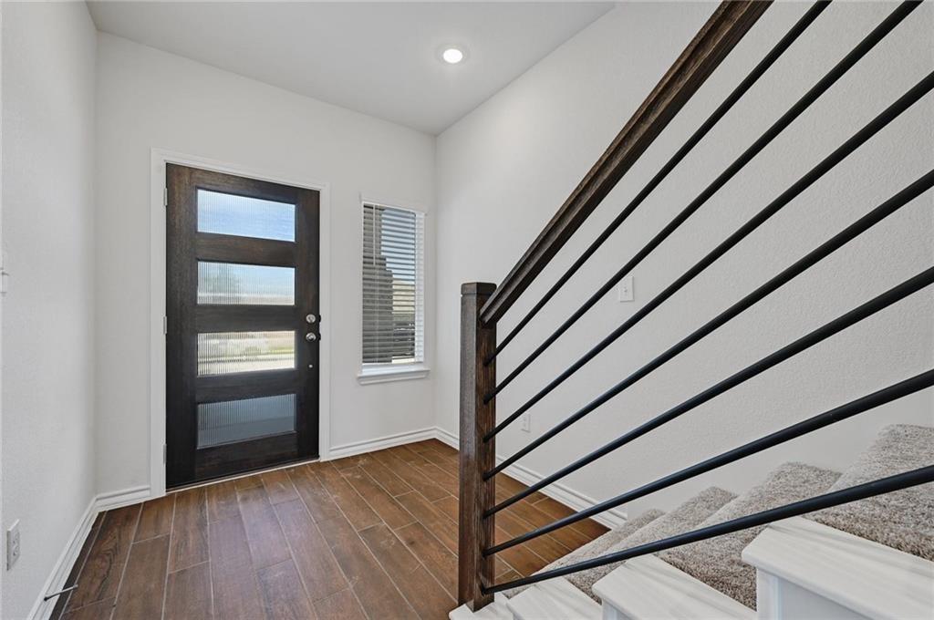 806 Pepperbark Loop Buda TX 78610