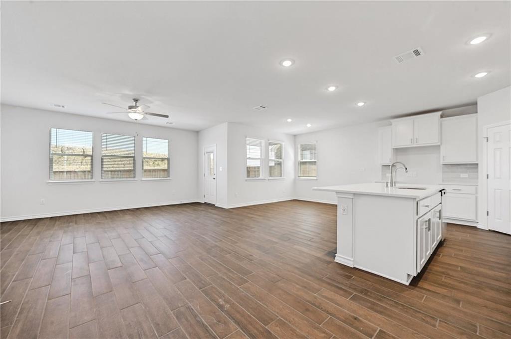 806 Pepperbark Loop Buda TX 78610