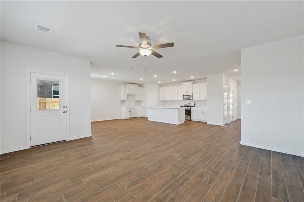 806 Pepperbark Loop Buda TX 78610