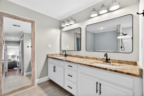 301 Medlin Creek Loop Dripping Springs TX 78620