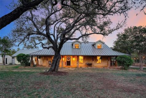 301 Medlin Creek Loop Dripping Springs TX 78620