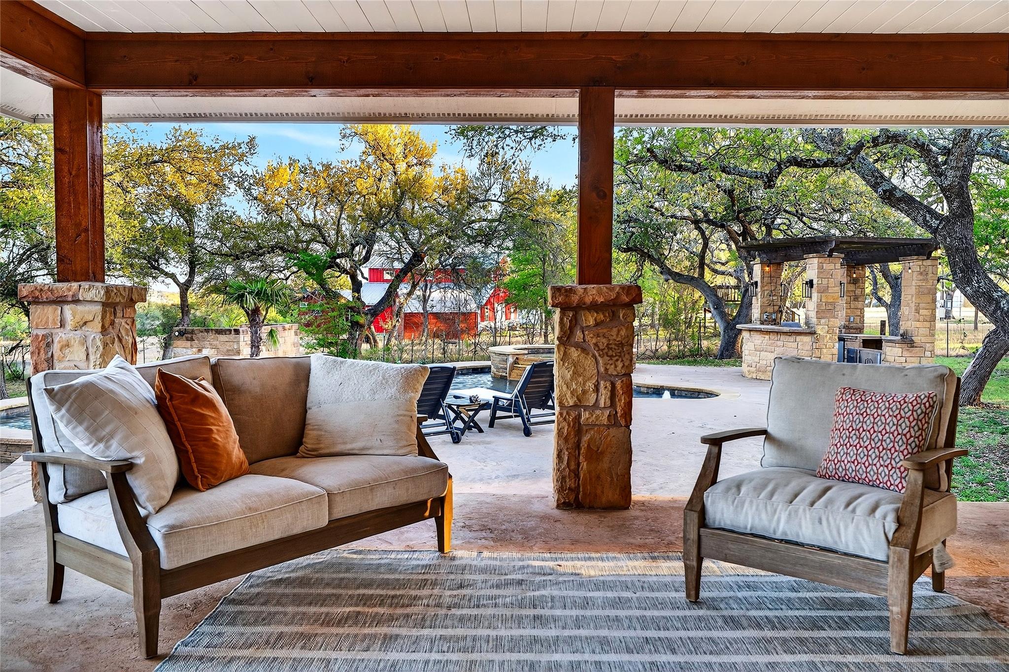 301 Medlin Creek Loop Dripping Springs TX 78620