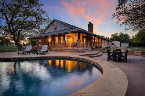 301 Medlin Creek Loop Dripping Springs TX 78620