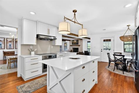 301 Medlin Creek Loop Dripping Springs TX 78620