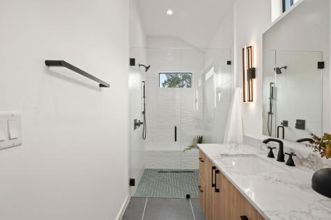 1008 W Annie Street Austin TX 78704