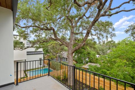 1008 W Annie Street Austin TX 78704