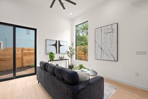 1008 W Annie Street Austin TX 78704